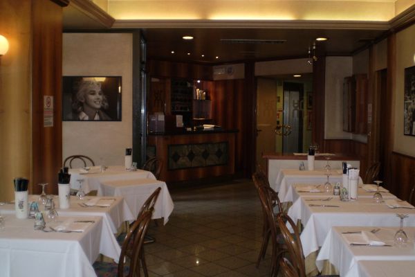 Hotel Albergo Moderno (Lovere)